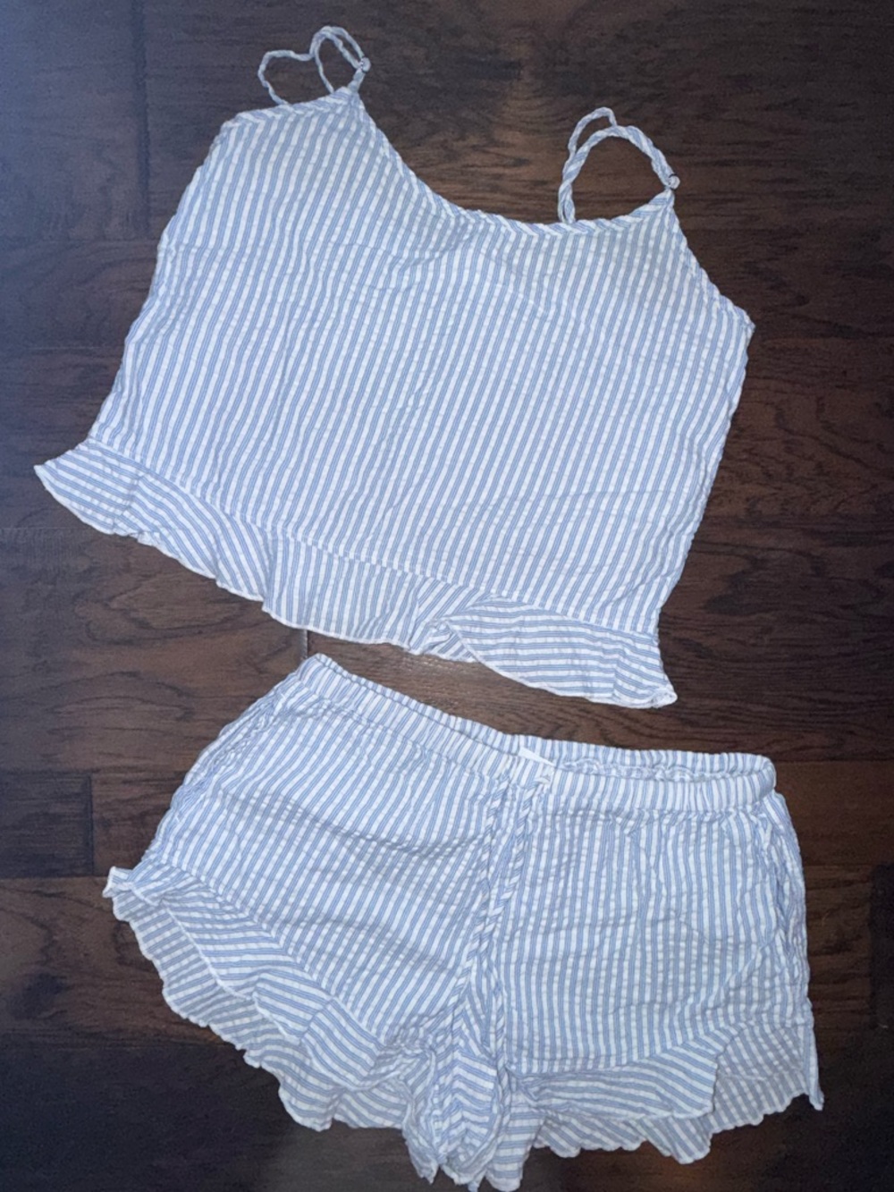 Hollister Sleep Set Size Small Juniors, Blue & White Pin Striped Tank & Shorts